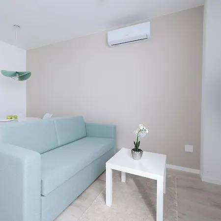 Oliver 2 アパート ヘーヴィーズ