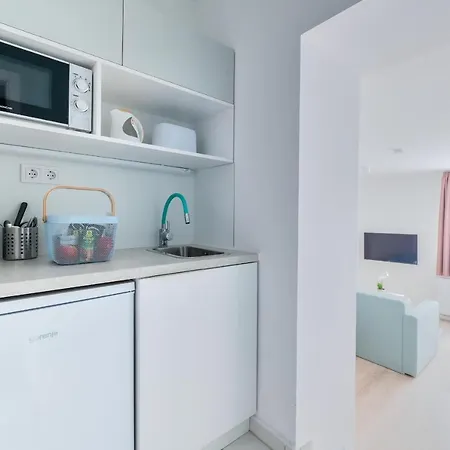 Oliver 2 Apartment